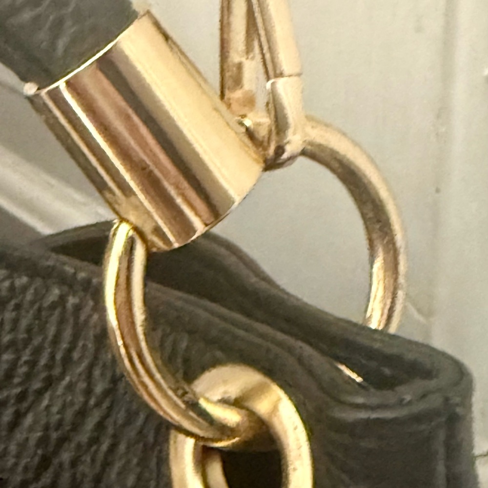 UGGARI MILANO Black Leather Shoulder Bag – Red Stripe, Gold Hardware – Perfect - Picture 6 of 12